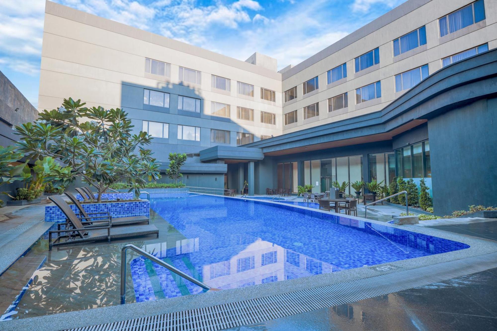 Grand Summit Hotel General Santos General Santos City Екстериор снимка